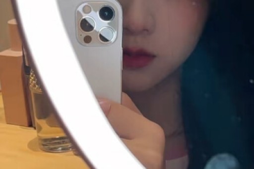 大瓜：奇瑞45岁高管大叔骚扰00后女员工我们和他孩子差不多大他怎么下得了手？